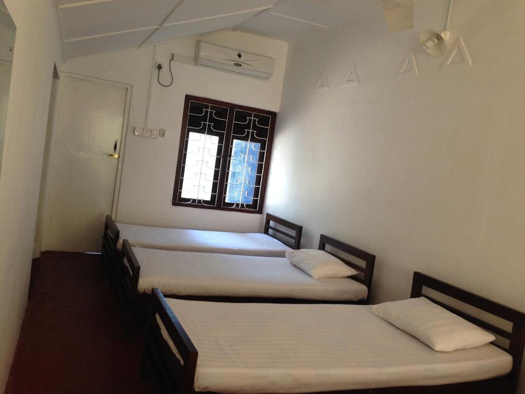 Hotel Hamilton House Negombo Zimmer foto