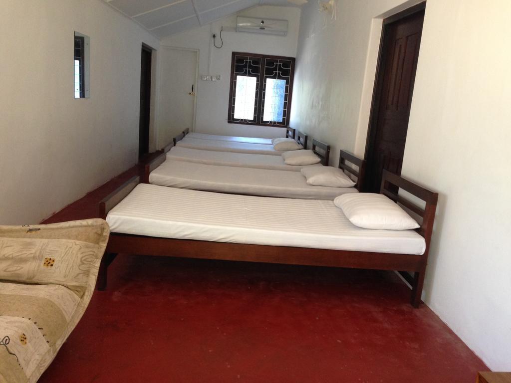 Hotel Hamilton House Negombo Zimmer foto