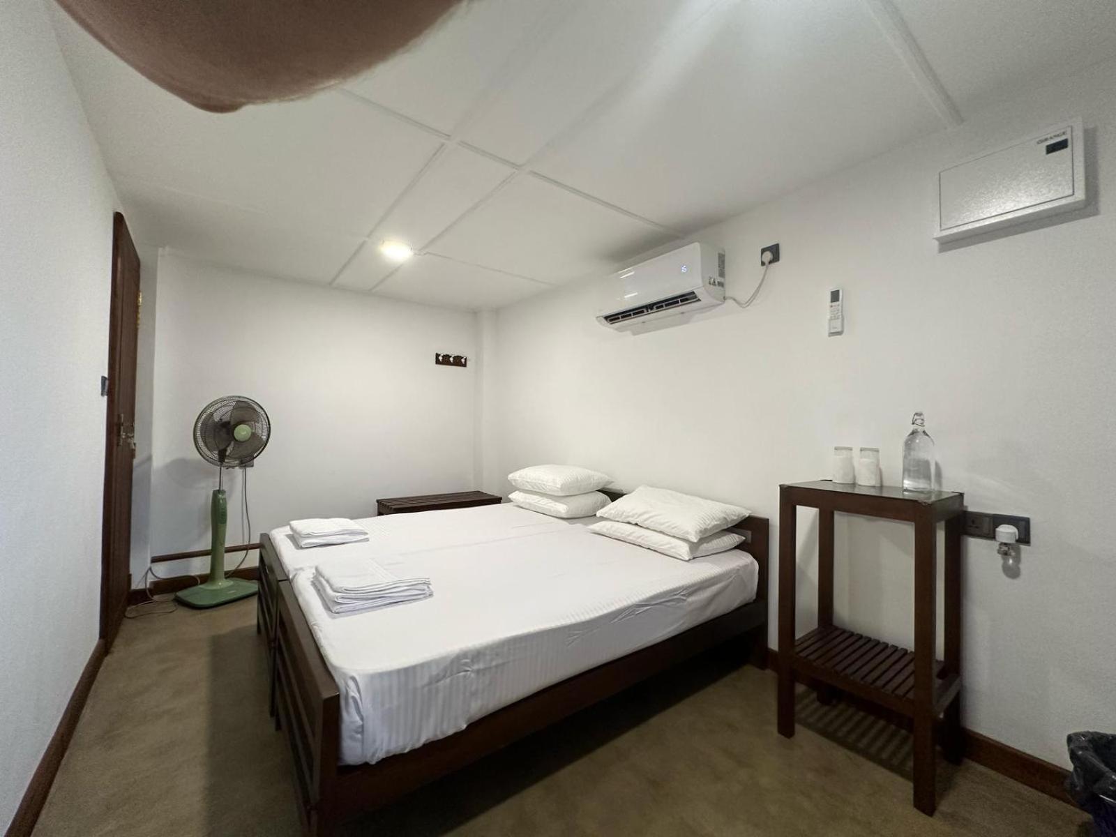 Hotel Hamilton House Negombo Exterior foto